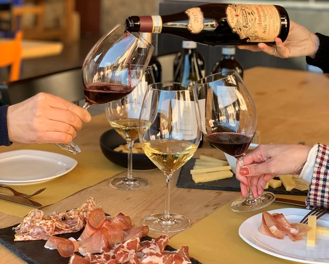 Weinverkostung und leichtes Mittagessen in Valpolicella